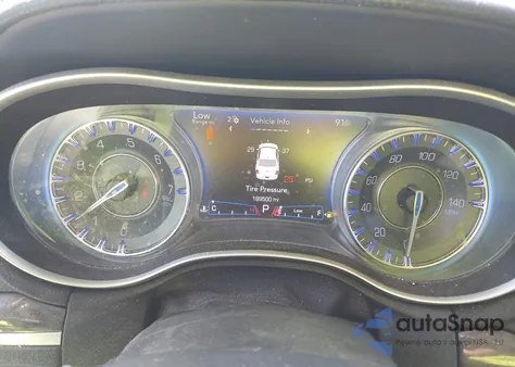 2015 Chrysler 300C из США, поврежденный, VIN 2C3CCAEG2FH815602